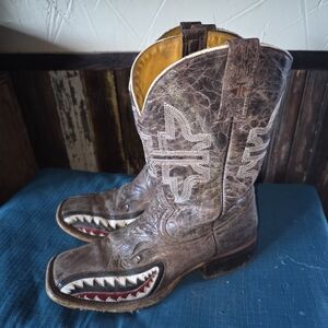 Tin Haul Distressed Brown Shark Design Cowboy Boots